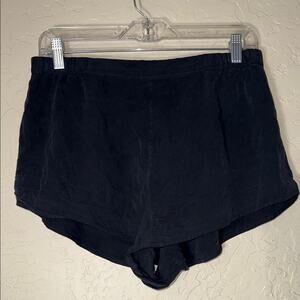 Third love 100% silk pajama shorts black size large.